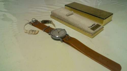 Boxed 1950s Studio Swiss Made Gents Wristwatch