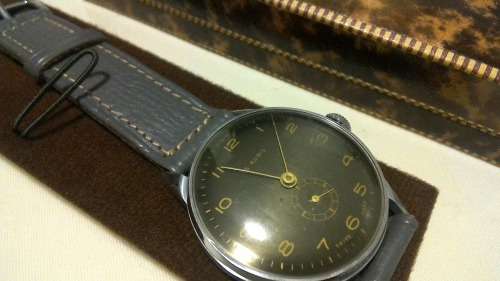 Boxed 1950s 15 Rubis Swiss made Gents wristwatch