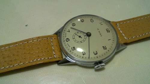 Boxed 1950s 15 Rubis Gents Swiss made Wristwatch