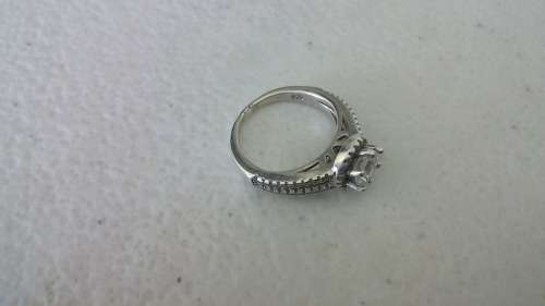 Stunning 925 silver Ring