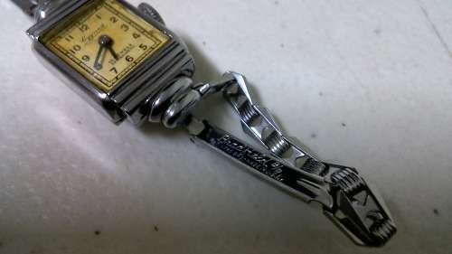 1940s Cygnet 15 Jewels Antimagnetic Swiss made Ladies Wristwatch