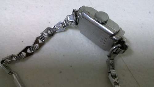 1940s Cygnet 15 Jewels Antimagnetic Swiss made Ladies Wristwatch