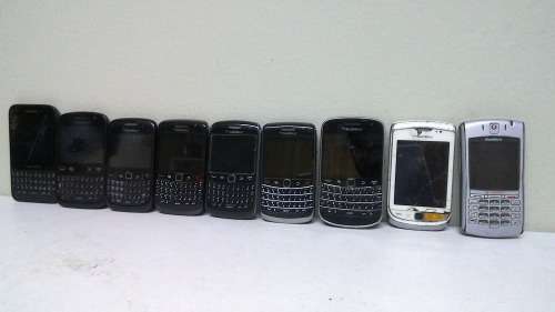 Lot of 16 Older Phones for the collector
