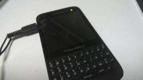 Lot of 16 Older Phones for the collector