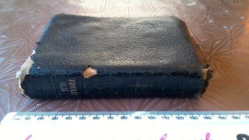 Vintage Afrikaans Bible in good conditon