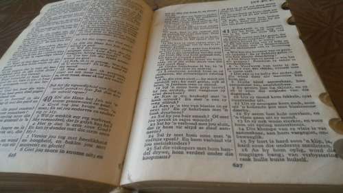 Vintage Afrikaans Bible in good conditon