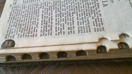 Vintage Afrikaans Bible in good conditon