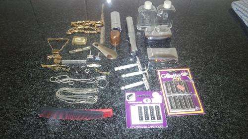 Nice lot of Vintage Shaving Items .