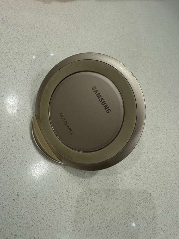 Original Samsung Fast Charge Wireless Charger