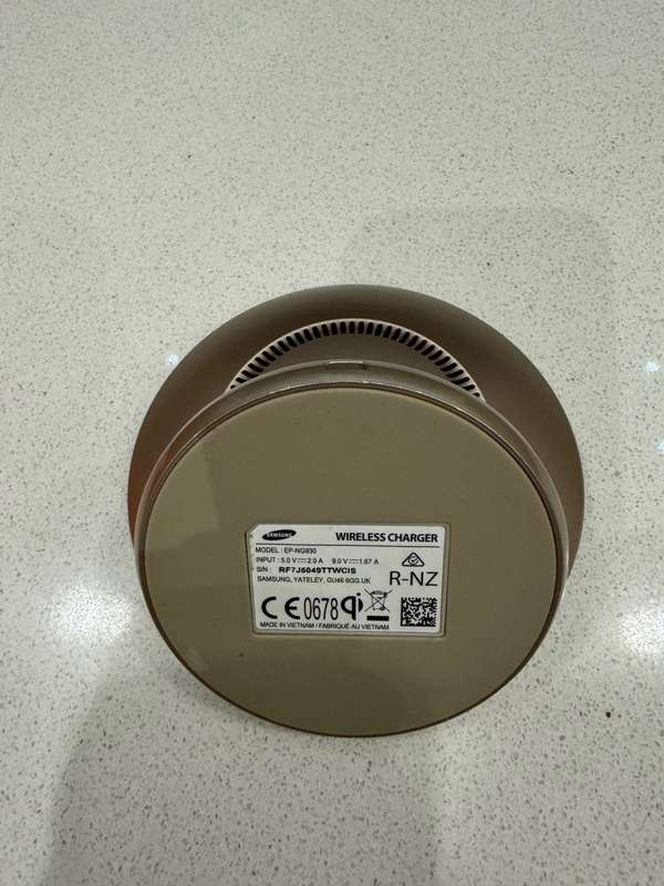 Original Samsung Fast Charge Wireless Charger