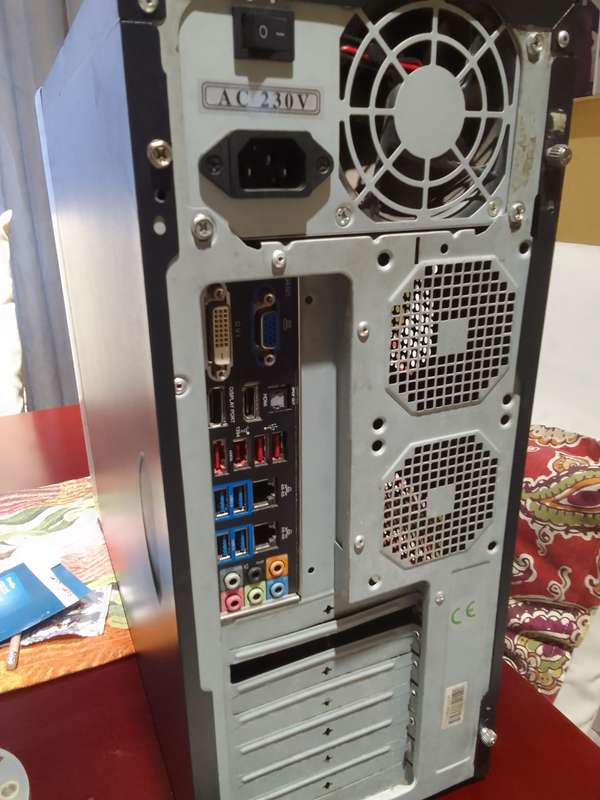 Intel i7 3rd gen PC Partial Build ( No Harddrive) (Case Included)