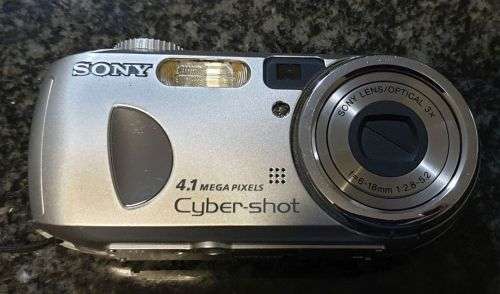Sony DSC-P73 Digital Camera