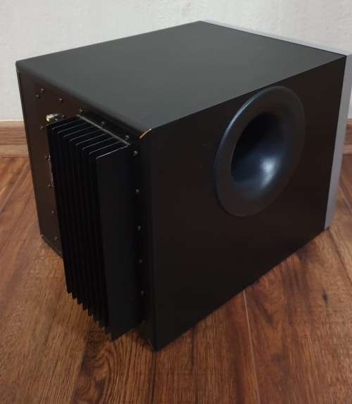 Logitech Z-2300 THX-Certified 2.1 Speaker System with Subwoofer