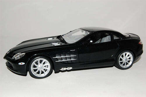 Maisto Mercedes-Benz SLR McLaren