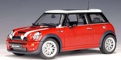 AutoArt Mini Cooper S with option kit