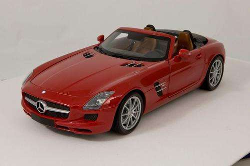 Minichamps Mercedes-Benz SLS Roadster