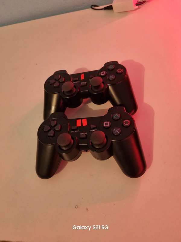 Wireless controllers