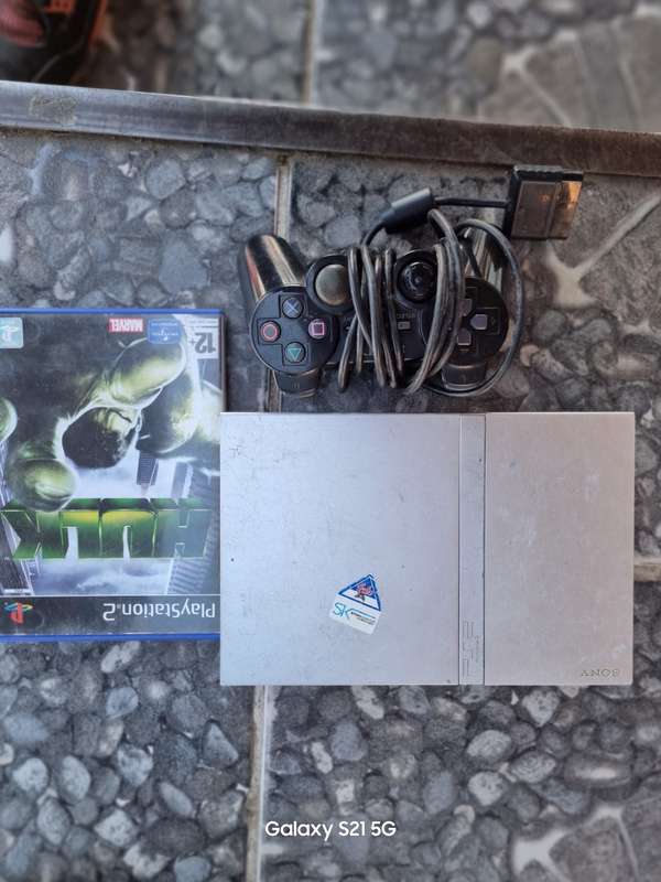 Playstation 2 with 1 game 