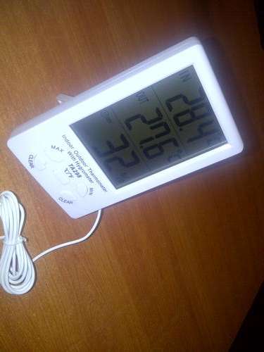Digital Thermometer with Hygrometer