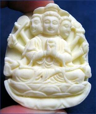 Tibetan hand carved Ox bone Amulet/Pendant