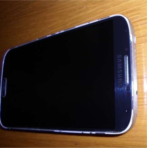 Samsung Galaxy S4 LTE i9505 (16GB On-Board, 13MP Front Camera, Micro-SD Slot, 2600mAh Battery)