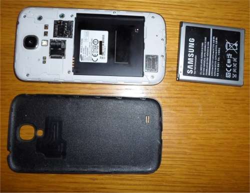 Samsung Galaxy S4 LTE i9505 (16GB On-Board, 13MP Front Camera, Micro-SD Slot, 2600mAh Battery)