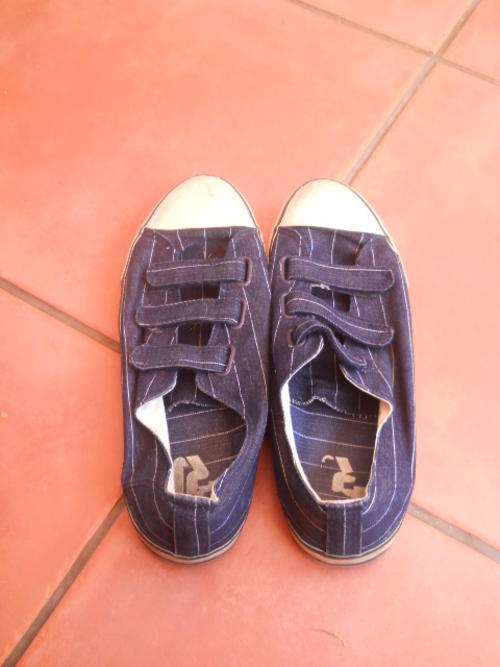 Men's converse style shoes - secondhand - 10