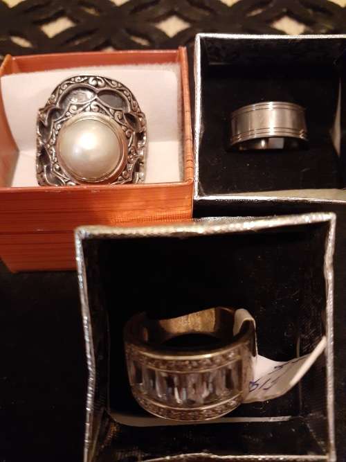 Silver Rings x 2 and Bracelett (see,photos,) E26