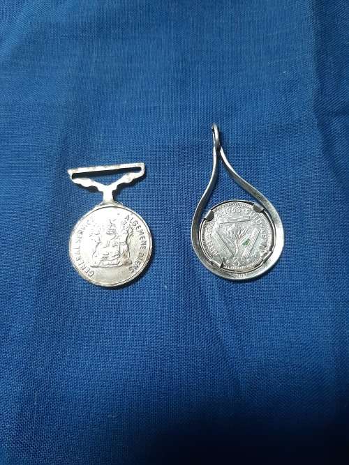 1 x War Medal and Silver 5 Shielling,s all for 1 bidding