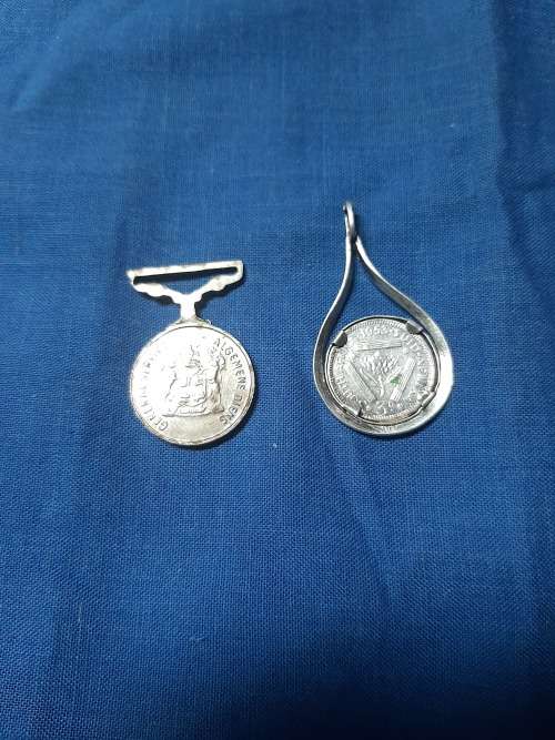 1 x War Medal and Silver 5 Shielling,s all for 1 bidding