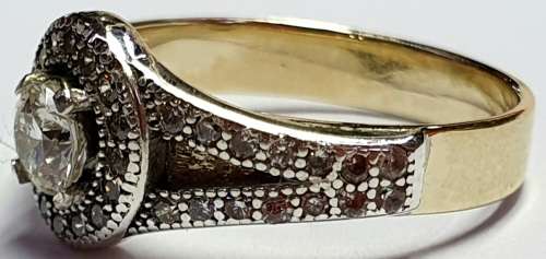 Gold & diamond Ring