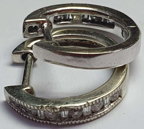 9ct White Gold Earrings