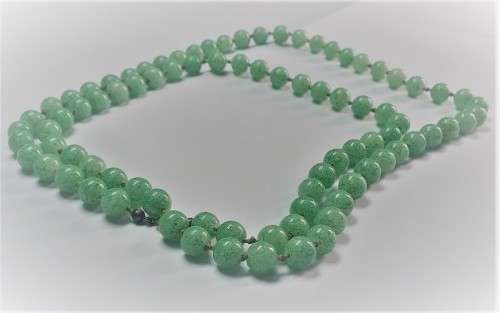 `Extremely Beautiful` ANTIQUE `JADE BEAD` Necklace, with 96 Jade Beads (960 Cara