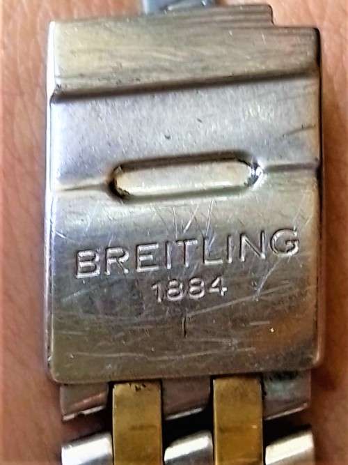 GENUINE` 18 CARAT GOLD` BREITLING Ladies Watch. (Damaged)