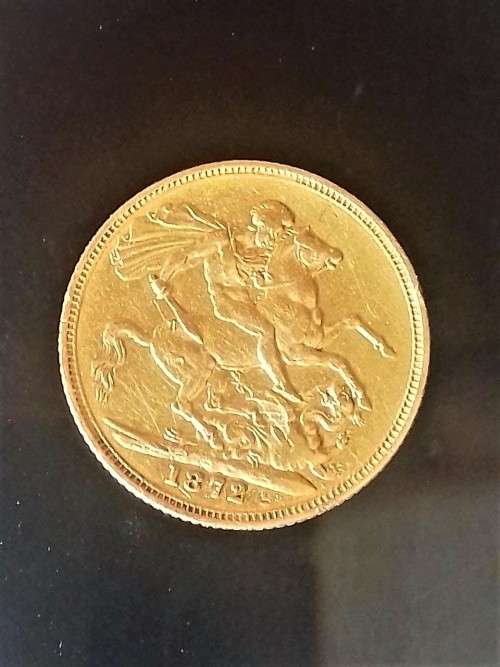 `VERY RARE`, ( 1872 SOVEREIGN GOLD COIN) 1 Sovereign-Victoria 1st / Portrait, St. George.