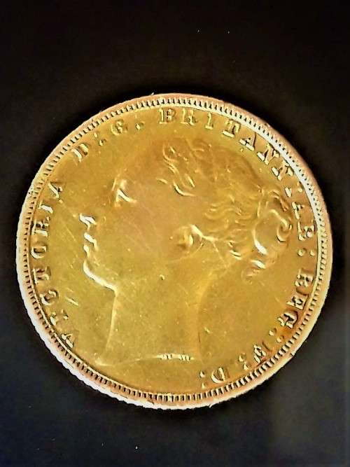 `VERY RARE`, ( 1872 SOVEREIGN GOLD COIN) 1 Sovereign-Victoria 1st / Portrait, St. George.