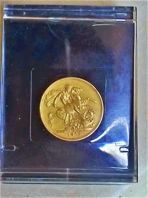 `VERY RARE`, ( 1872 SOVEREIGN GOLD COIN) 1 Sovereign-Victoria 1st / Portrait, St. George.