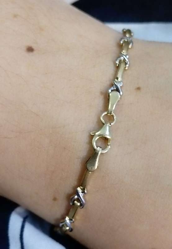 Beautiful `TWO TONE` 9ct Ladies Designer Bracelet.