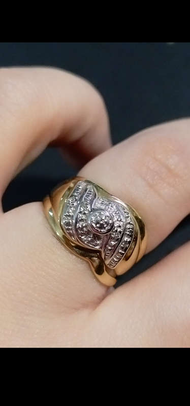 9CT YELLOW GOLD Trip DIAMOND and ENGAGEMENT WEDDING set.
