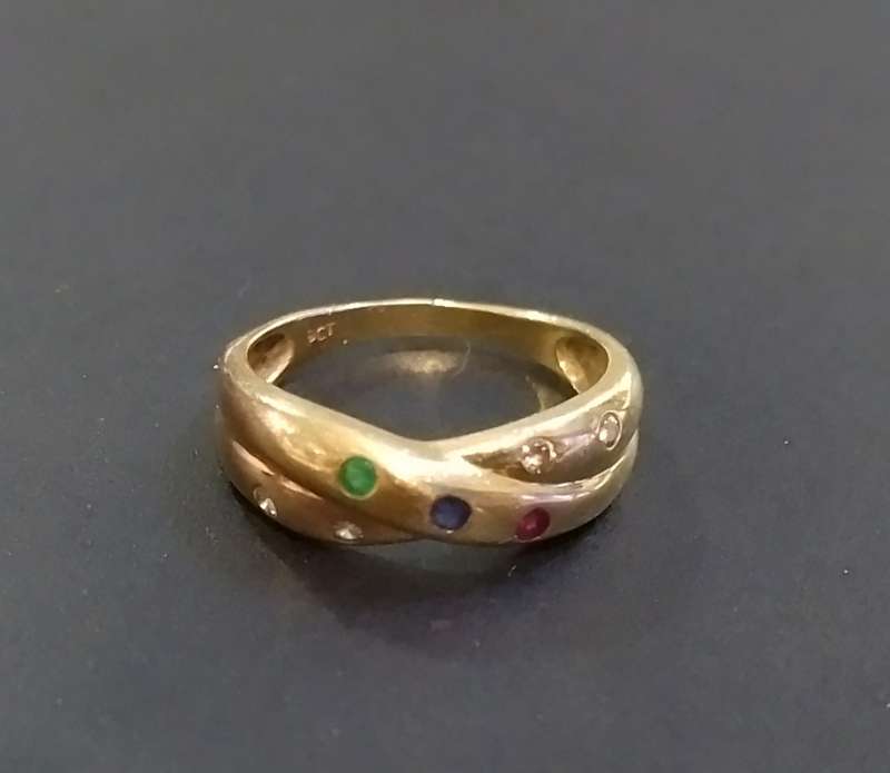 Ladies `Beautiful` Gemstone Crossover 9ct Yellow Gold Dress Ring.