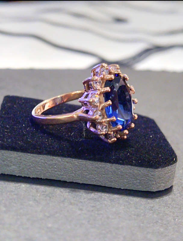 `PRINCESS DIANA` Genuine 9CT Rose Gold `BLUE SAPPHIRE` Engagement Ring.