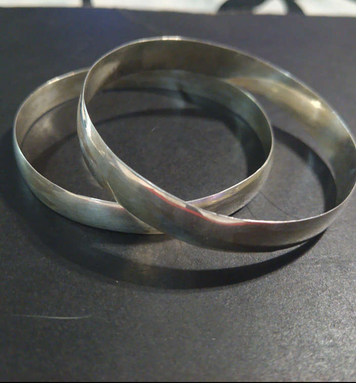 `STUNNING SET` of STERLING SILVER 925 Silver Bangles.
