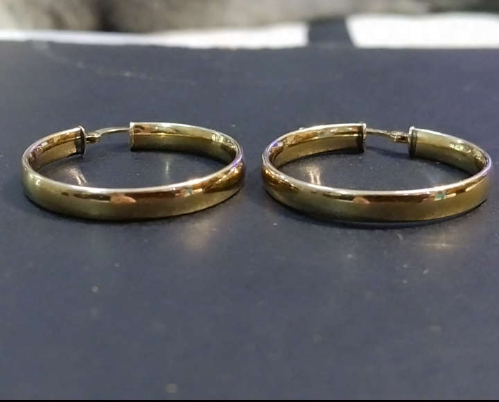 `ITALY` HOLLOW GOLD / 9CT Yellow Gold Hoop Earrings.