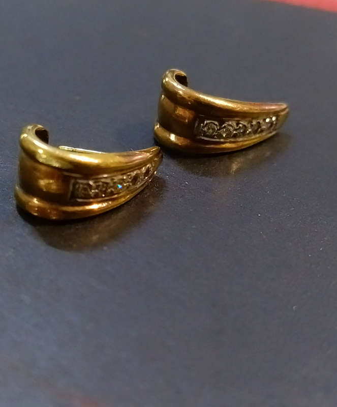 Ladies `CURVED` 9CT Rose Gold Earrings