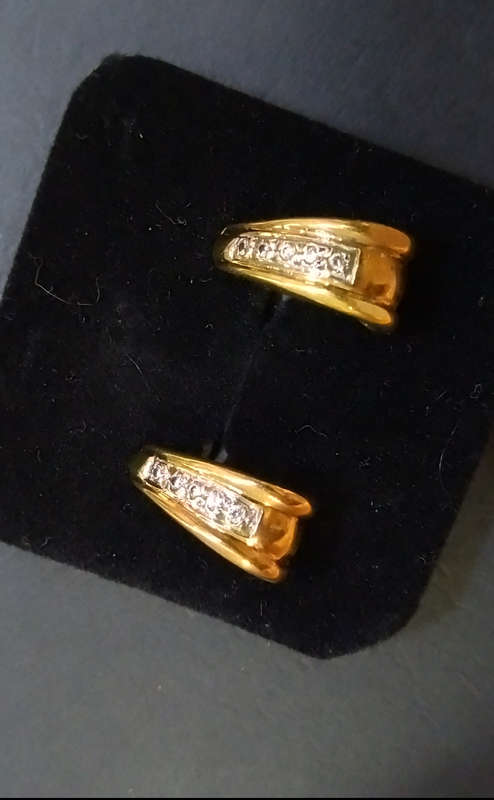 Ladies `CURVED` 9CT Rose Gold Earrings