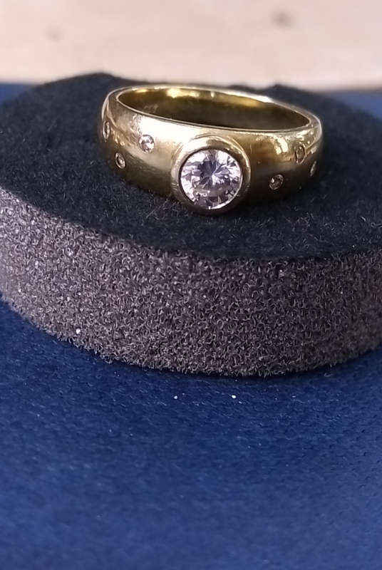 `ENGAGEMENT RING` 0.50 Carat Natural Diamond Set in 9Ct. Yellow Gold ( Genuine Gold )