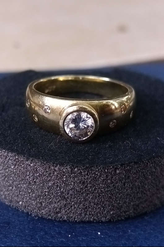 `ENGAGEMENT RING` 0.50 Carat Natural Diamond Set in 9Ct. Yellow Gold ( Genuine Gold )