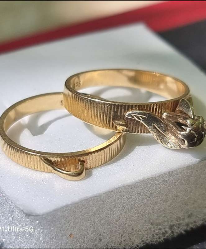`FLORAL DESIGN` Diamond Engagement and Wedding Ring, Set in 9CT Yellow Gold.( Genuine Gold)