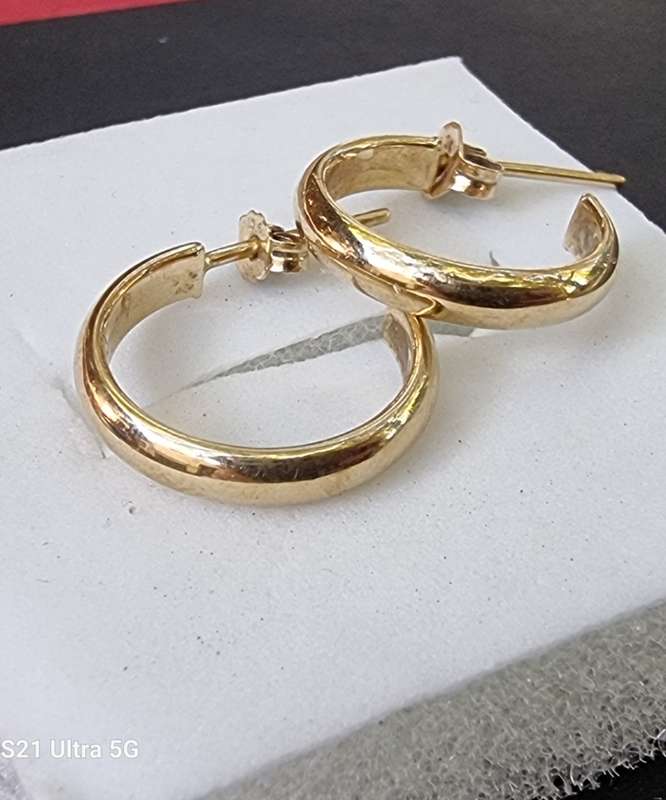 Solid Half Hoop 9CT Yellow Gold Earrings. (Genuine Gold.)