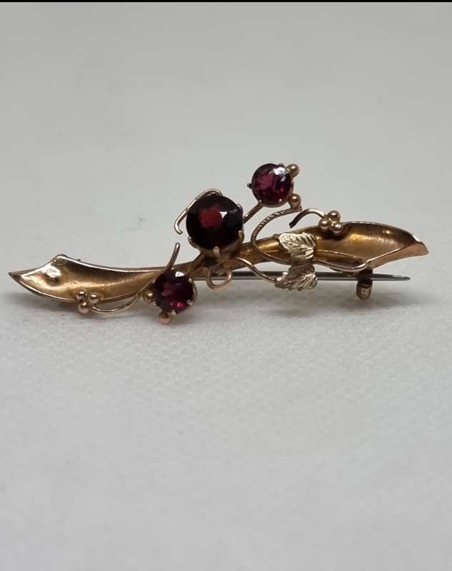 Antique `Ruby` Brooch Set in 9CT Yellow Gold( Genuine Gold. )